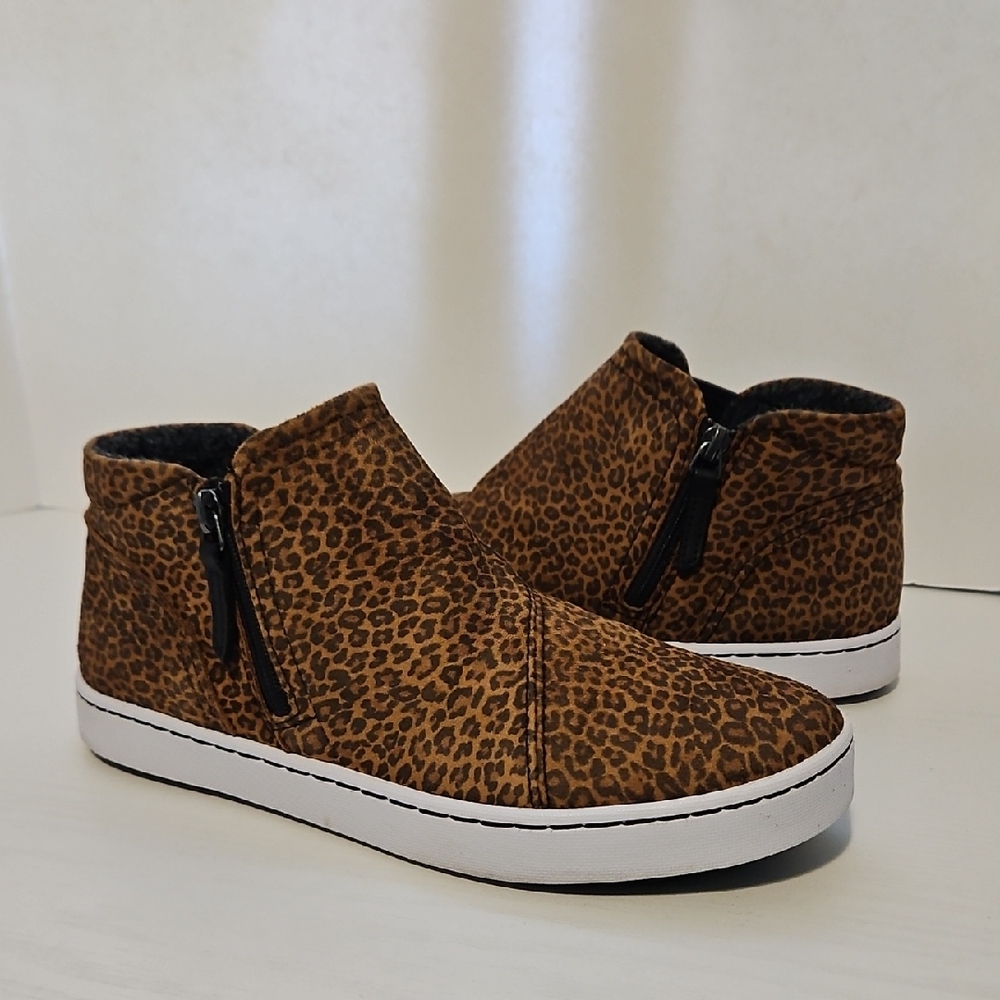 Clarks Pawley Adwin Brown Leopard High-Top Sneakers